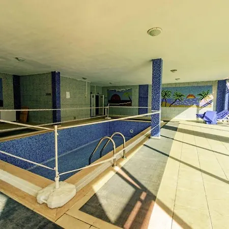 Country Club 2+1 Apartment Alanya
